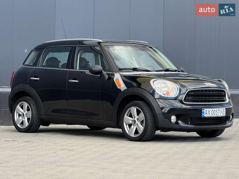 Внедорожник / Кроссовер MINI Countryman 2015 в Киеве