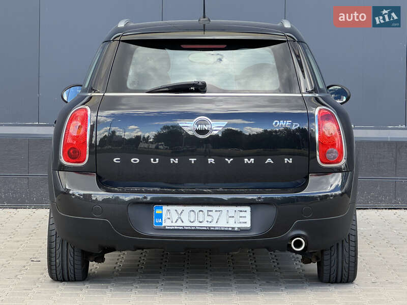 Внедорожник / Кроссовер MINI Countryman 2015 в Киеве