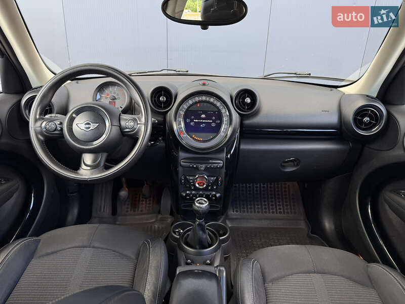 Внедорожник / Кроссовер MINI Countryman 2015 в Киеве
