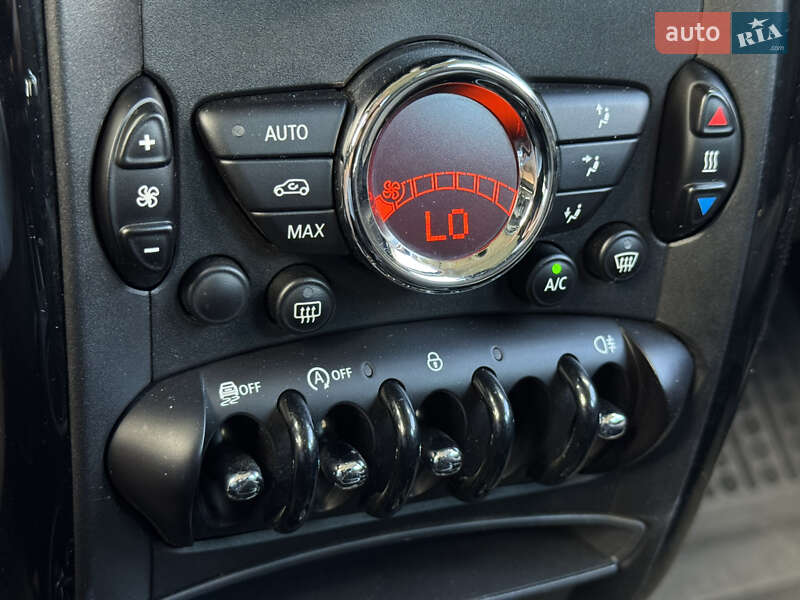 Внедорожник / Кроссовер MINI Countryman 2015 в Киеве