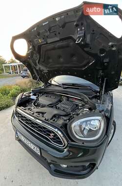 Хэтчбек MINI Countryman 2019 в 