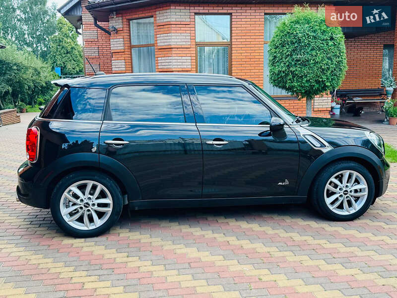 Внедорожник / Кроссовер MINI Countryman 2015 в Киеве