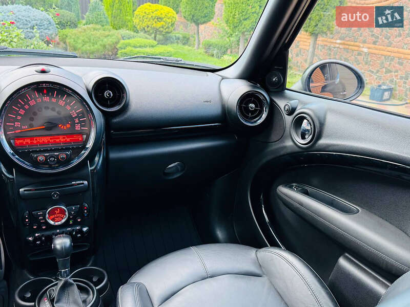 Внедорожник / Кроссовер MINI Countryman 2015 в Киеве