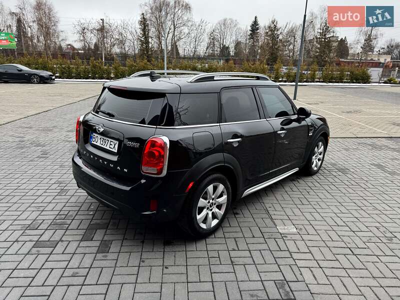 Хэтчбек MINI Countryman 2017 в Львове