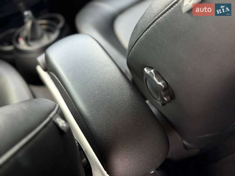 Внедорожник / Кроссовер MINI Countryman 2014 в Кривом Роге