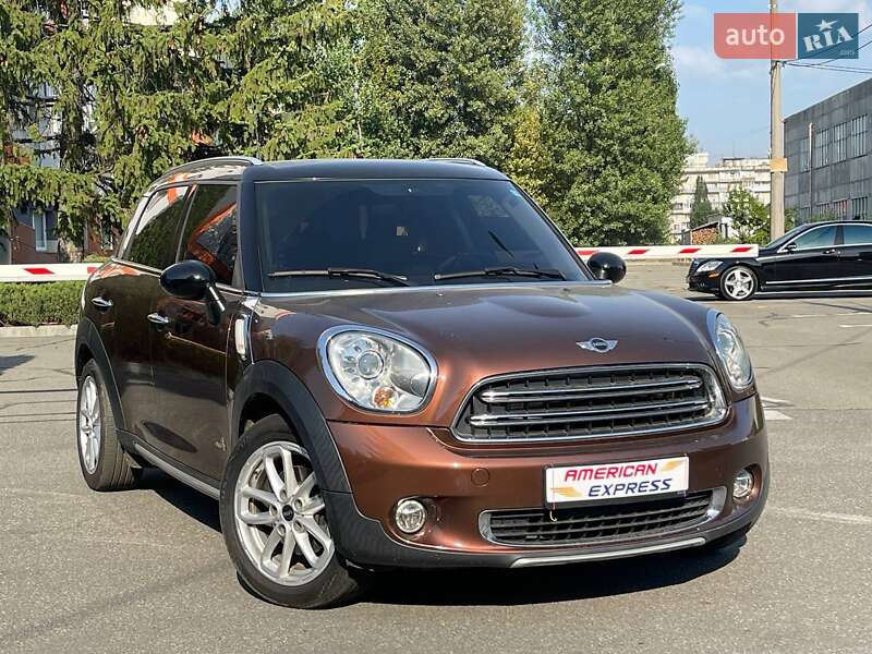 Внедорожник / Кроссовер MINI Countryman 2015 в 