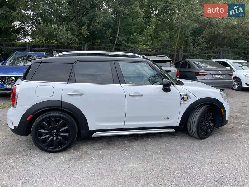 Хэтчбек MINI Countryman 2017 в Львове