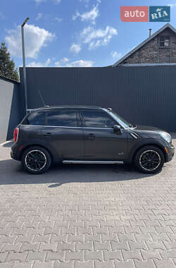Внедорожник / Кроссовер MINI Countryman 2015 в 