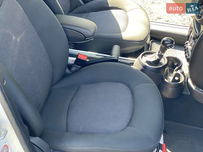 Внедорожник / Кроссовер MINI Countryman 2015 в Киеве фото 14 Внедорожник / Кроссовер MINI Countryman 2015 в Киеве