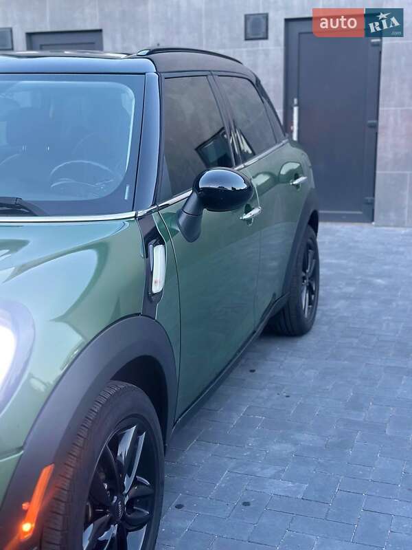 Внедорожник / Кроссовер MINI Countryman 2016 в Киеве фото 10 Внедорожник / Кроссовер MINI Countryman 2016 в Киеве