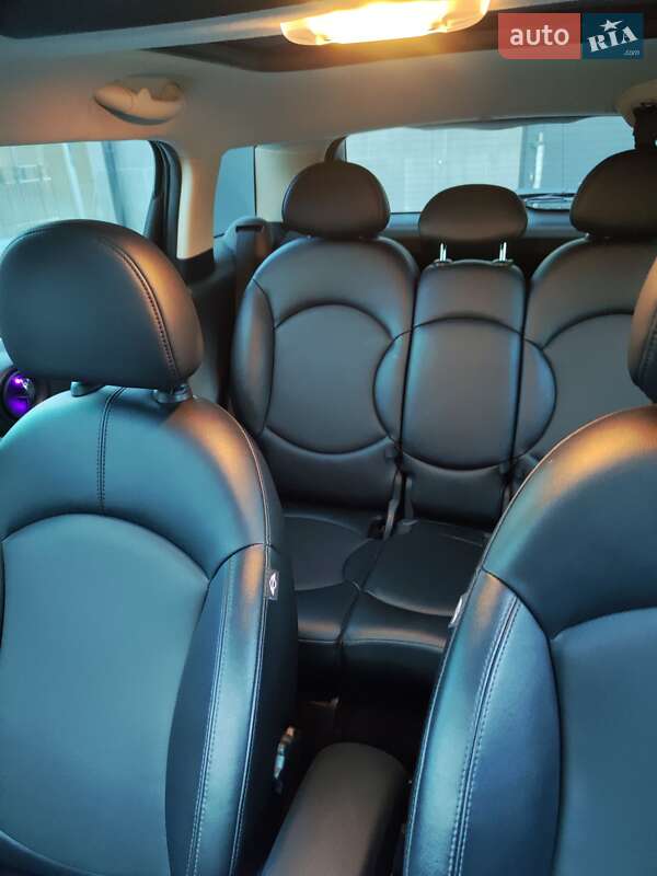 Внедорожник / Кроссовер MINI Countryman 2016 в Киеве фото 16 Внедорожник / Кроссовер MINI Countryman 2016 в Киеве