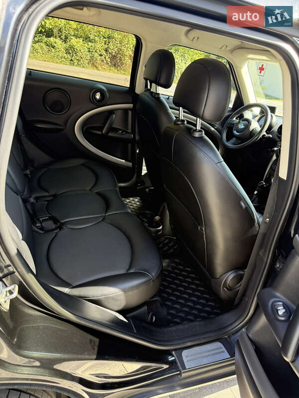 Внедорожник / Кроссовер MINI Countryman 2015 в Ужгороде