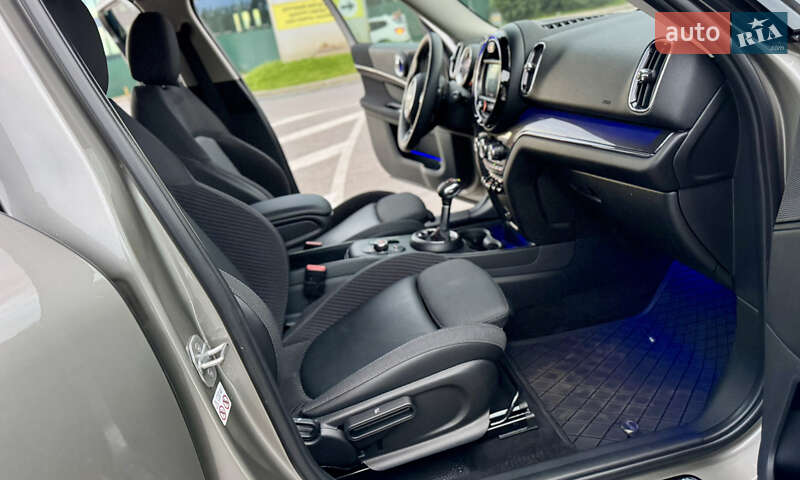Хэтчбек MINI Countryman 2019 в Киеве