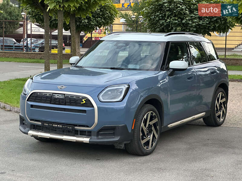 Внедорожник / Кроссовер MINI Countryman 2024 в Киеве