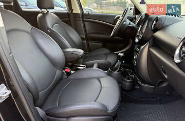 Позашляховик / Кросовер MINI Countryman 2013 в  фото 20 Позашляховик / Кросовер MINI Countryman 2013 в