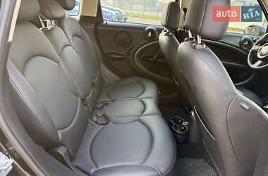 Позашляховик / Кросовер MINI Countryman 2013 в  фото 26 Позашляховик / Кросовер MINI Countryman 2013 в