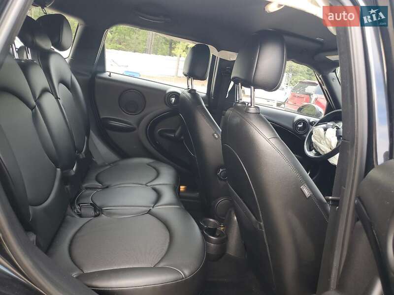 Внедорожник / Кроссовер MINI Countryman 2016 в Ровно