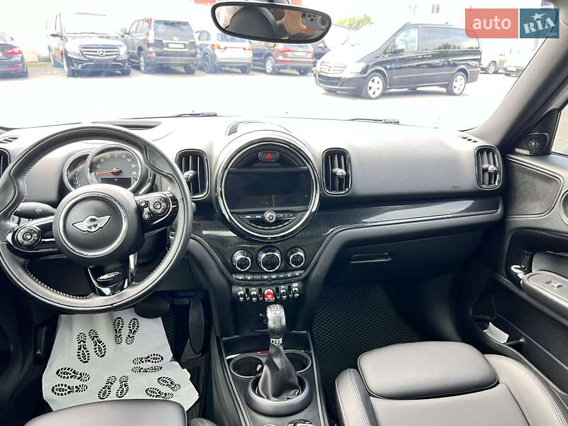 Хэтчбек MINI Countryman 2017 в Львове