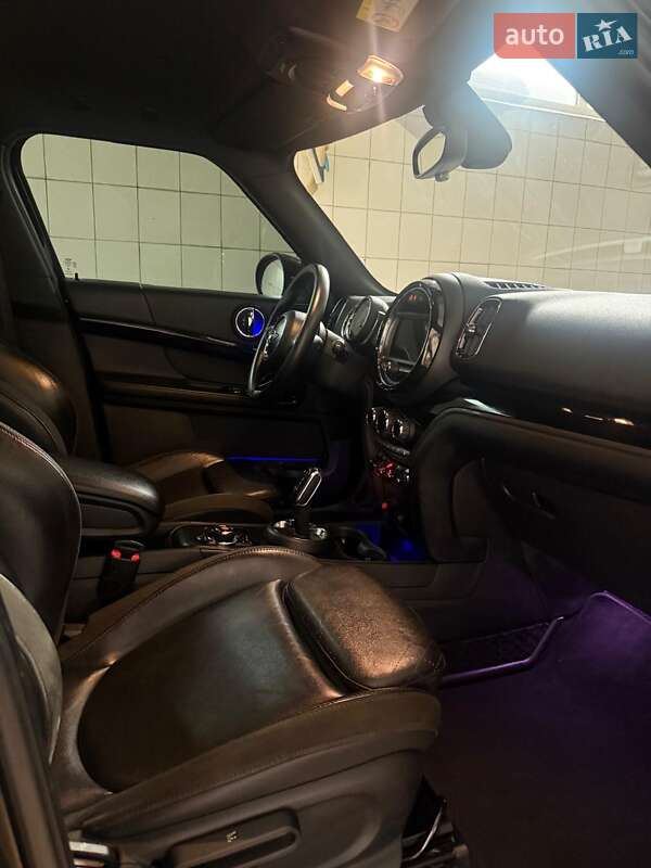 Хэтчбек MINI Countryman 2018 в Кривом Роге