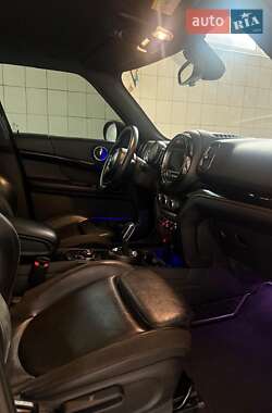Хэтчбек MINI Countryman 2018 в 
