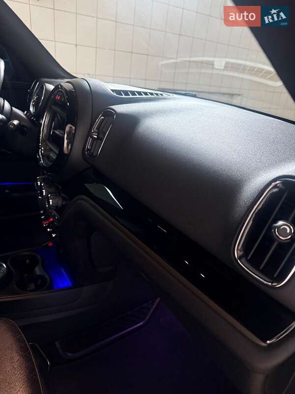 Хэтчбек MINI Countryman 2018 в Кривом Роге