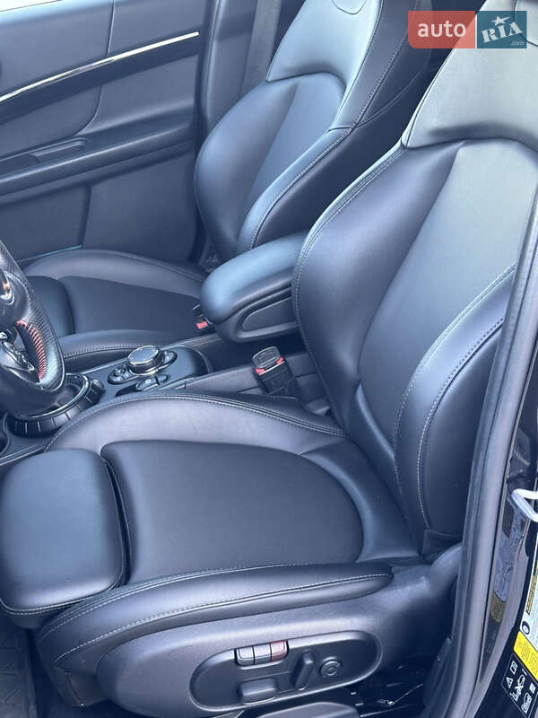 Хэтчбек MINI Countryman 2017 в Черновцах