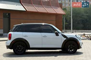 Позашляховик / Кросовер MINI Countryman 2014 в 
