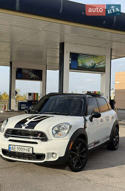 Внедорожник / Кроссовер MINI Countryman 2015 в 
