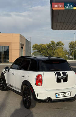Внедорожник / Кроссовер MINI Countryman 2015 в 