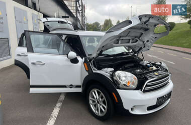 Внедорожник / Кроссовер MINI Countryman 2016 в 
