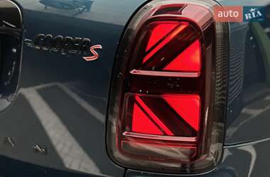 Позашляховик / Кросовер MINI Countryman 2021 в 