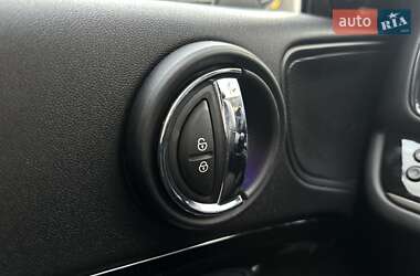 Позашляховик / Кросовер MINI Countryman 2021 в 