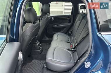 Позашляховик / Кросовер MINI Countryman 2021 в 