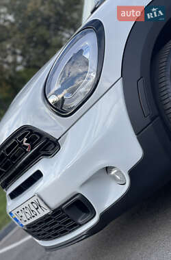 Позашляховик / Кросовер MINI Countryman 2016 в 