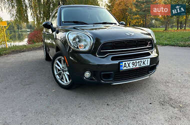 Позашляховик / Кросовер MINI Countryman 2015 в 