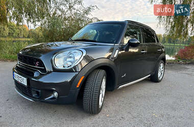 Позашляховик / Кросовер MINI Countryman 2015 в 