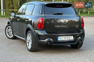 Позашляховик / Кросовер MINI Countryman 2015 в 