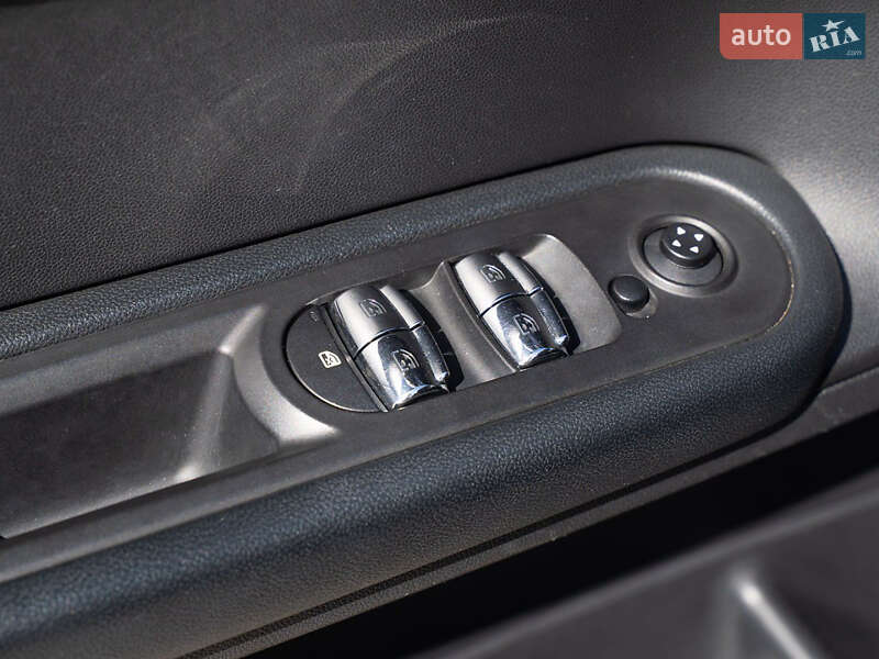 Хэтчбек MINI Countryman 2019 в Одессе фото 29 Хэтчбек MINI Countryman 2019 в Одессе