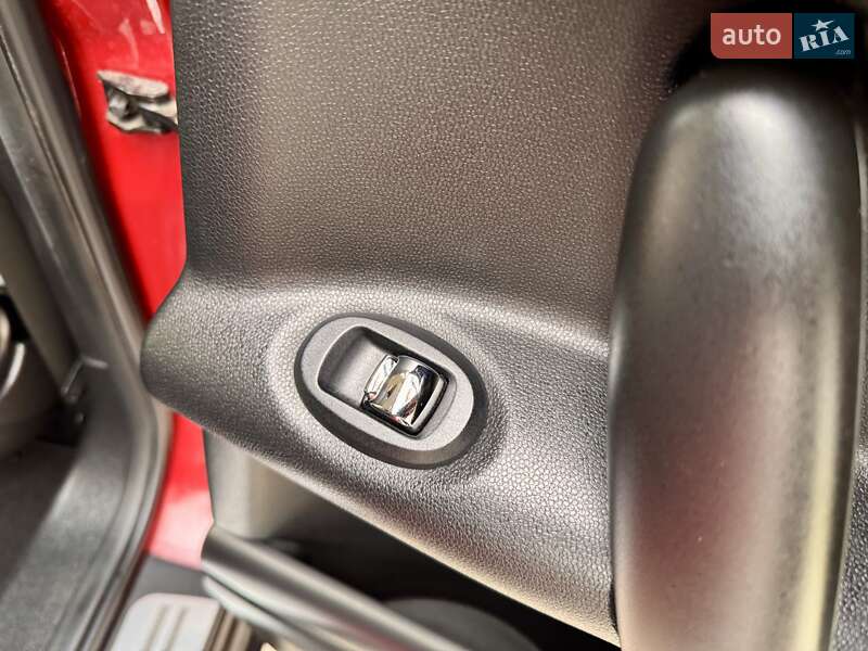 Позашляховик / Кросовер MINI Countryman 2014 в Одесі фото 75 Позашляховик / Кросовер MINI Countryman 2014 в Одесі