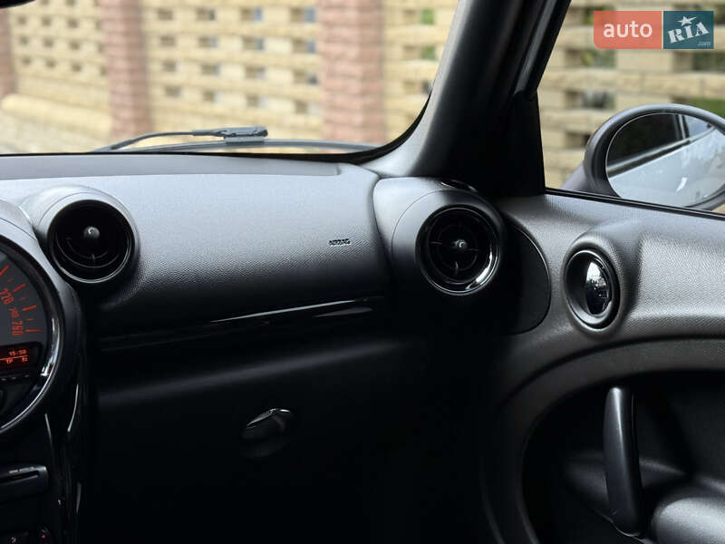 Внедорожник / Кроссовер MINI Countryman 2011 в Черновцах