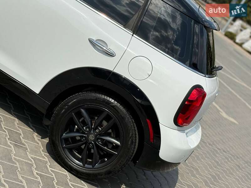 Внедорожник / Кроссовер MINI Countryman 2014 в Кривом Роге фото 12 Внедорожник / Кроссовер MINI Countryman 2014 в Кривом Роге