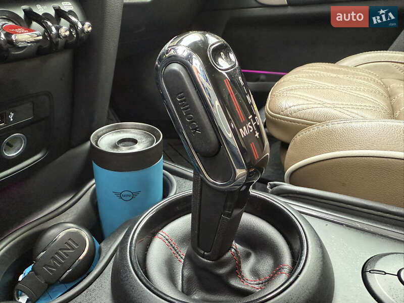 Хэтчбек MINI Countryman 2019 в Киеве