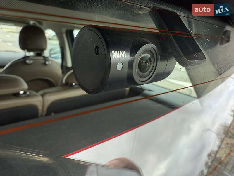 Хэтчбек MINI Countryman 2019 в Киеве