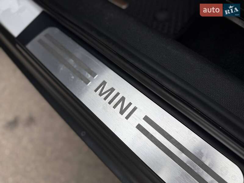 Позашляховик / Кросовер MINI Countryman 2015 в Києві фото 15 Позашляховик / Кросовер MINI Countryman 2015 в Києві