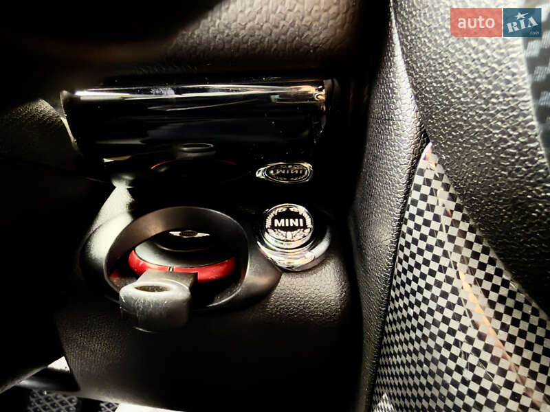 Внедорожник / Кроссовер MINI Countryman 2015 в Одессе фото 19 Внедорожник / Кроссовер MINI Countryman 2015 в Одессе