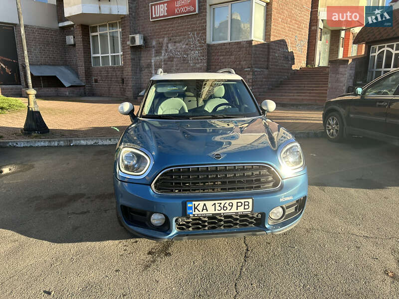 Хэтчбек MINI Countryman 2017 в Киеве
