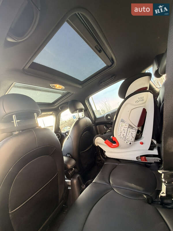 Внедорожник / Кроссовер MINI Countryman 2016 в Львове фото 24 Внедорожник / Кроссовер MINI Countryman 2016 в Львове