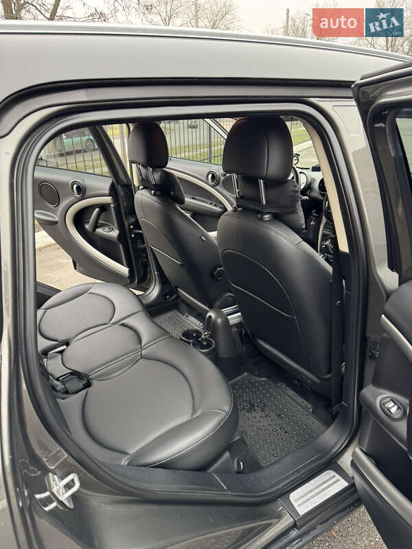 Позашляховик / Кросовер MINI Countryman 2014 в Чернігові фото 17 Позашляховик / Кросовер MINI Countryman 2014 в Чернігові