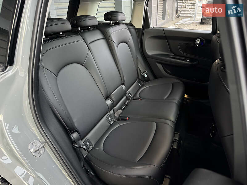 Хэтчбек MINI Countryman 2019 в Киеве фото 13 Хэтчбек MINI Countryman 2019 в Киеве