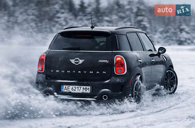 Внедорожник / Кроссовер MINI Countryman 2015 в Днепре